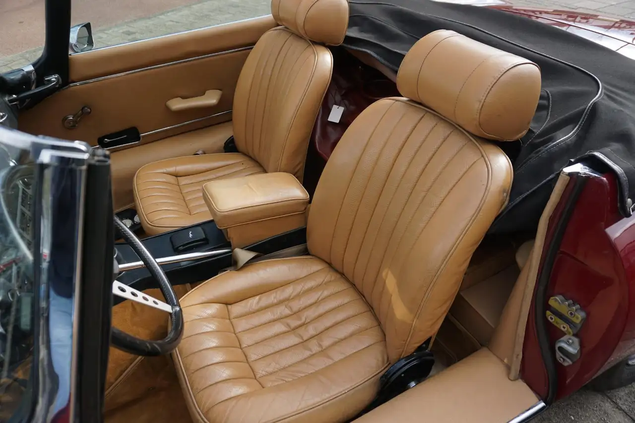 Jaguar E-Type V12 Vabriolet S3, foto 5