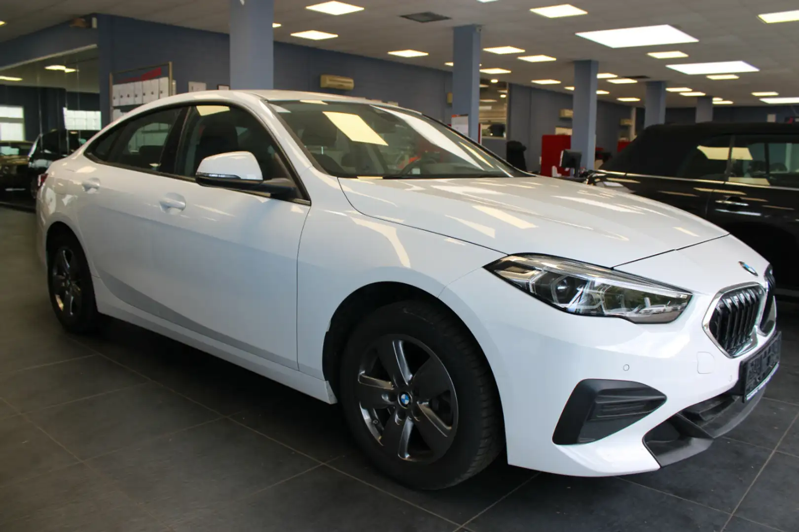 BMW 216 216d Gran Coupe Aut. Advantage - LED - Navi - SHZ Weiß - 1
