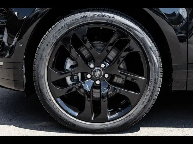 Land Rover Range Rover Evoque view 9