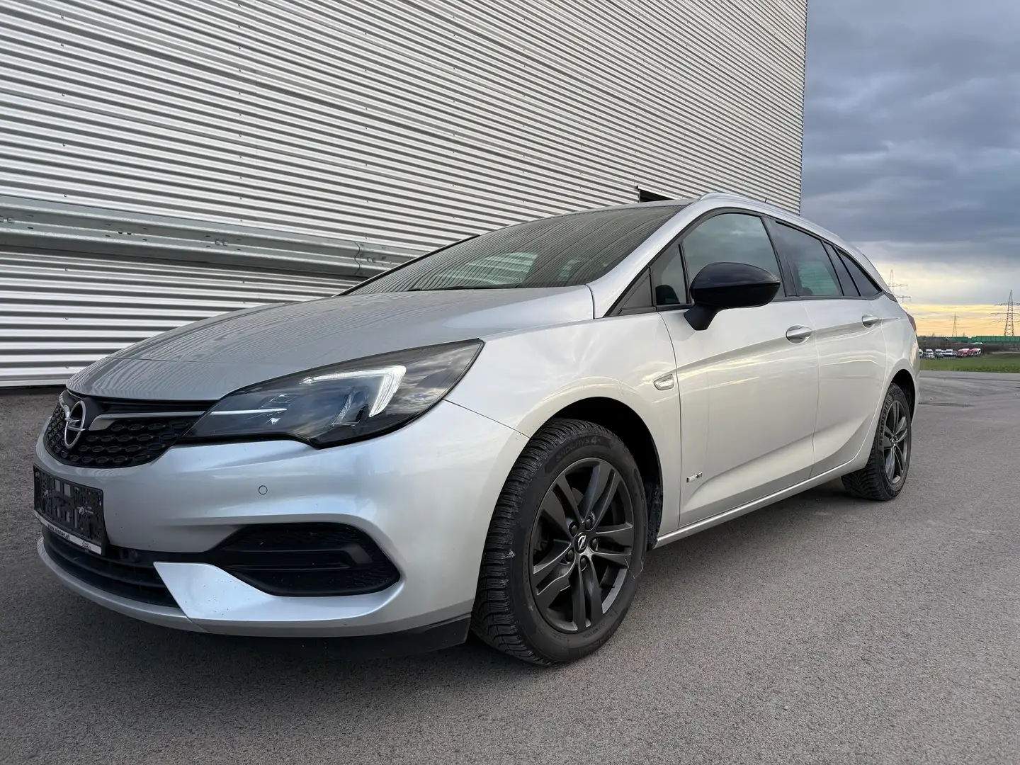 Opel Astra Astra ST 1,2 Turbo ID:32 Silber - 2