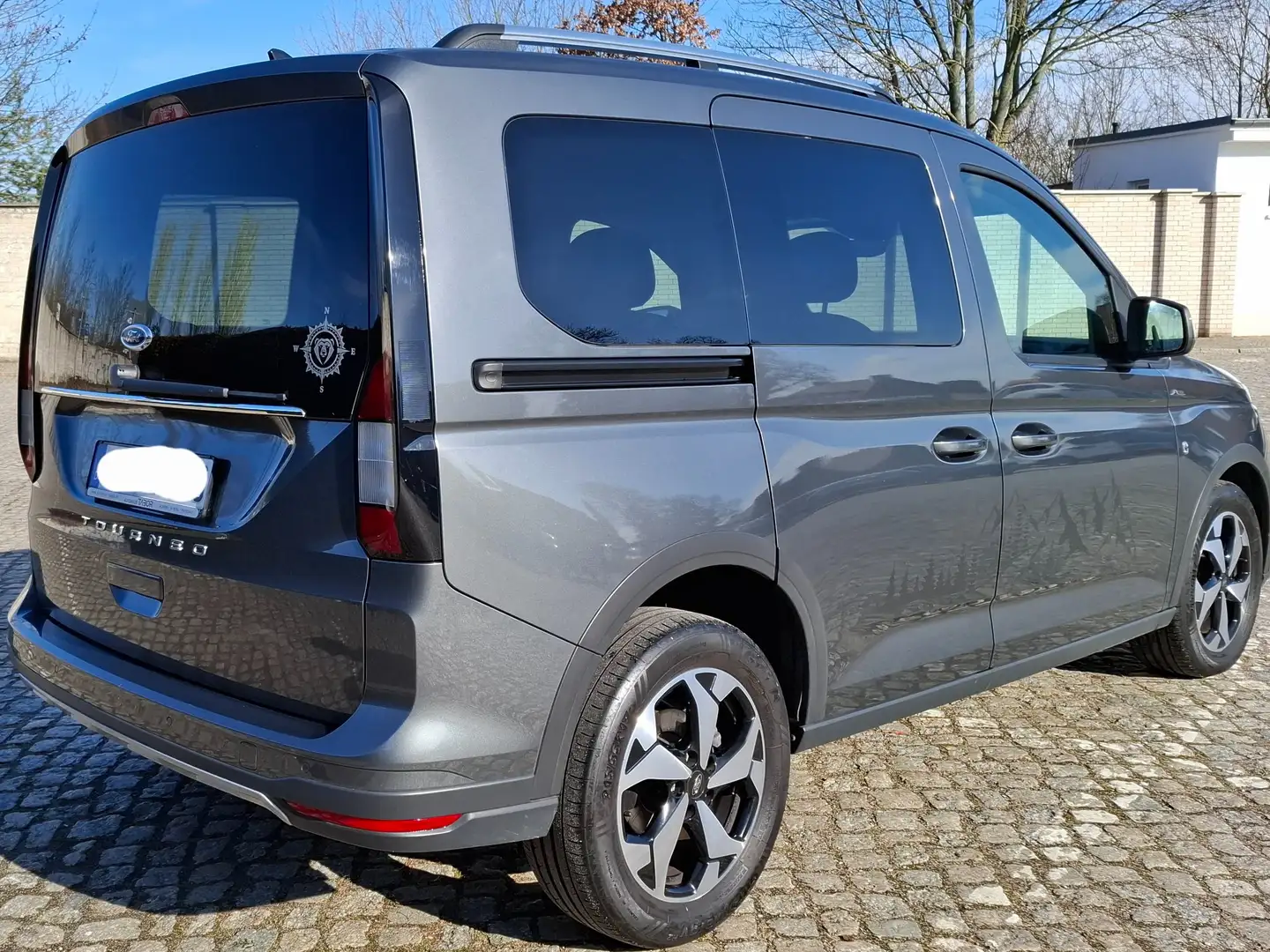 Ford Tourneo Connect Grand+Tourneo+Connect+2.0+EcoBlue+ACTIVE Šedá - 2