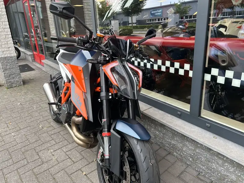 KTM 1290 Super Duke R - foto 4