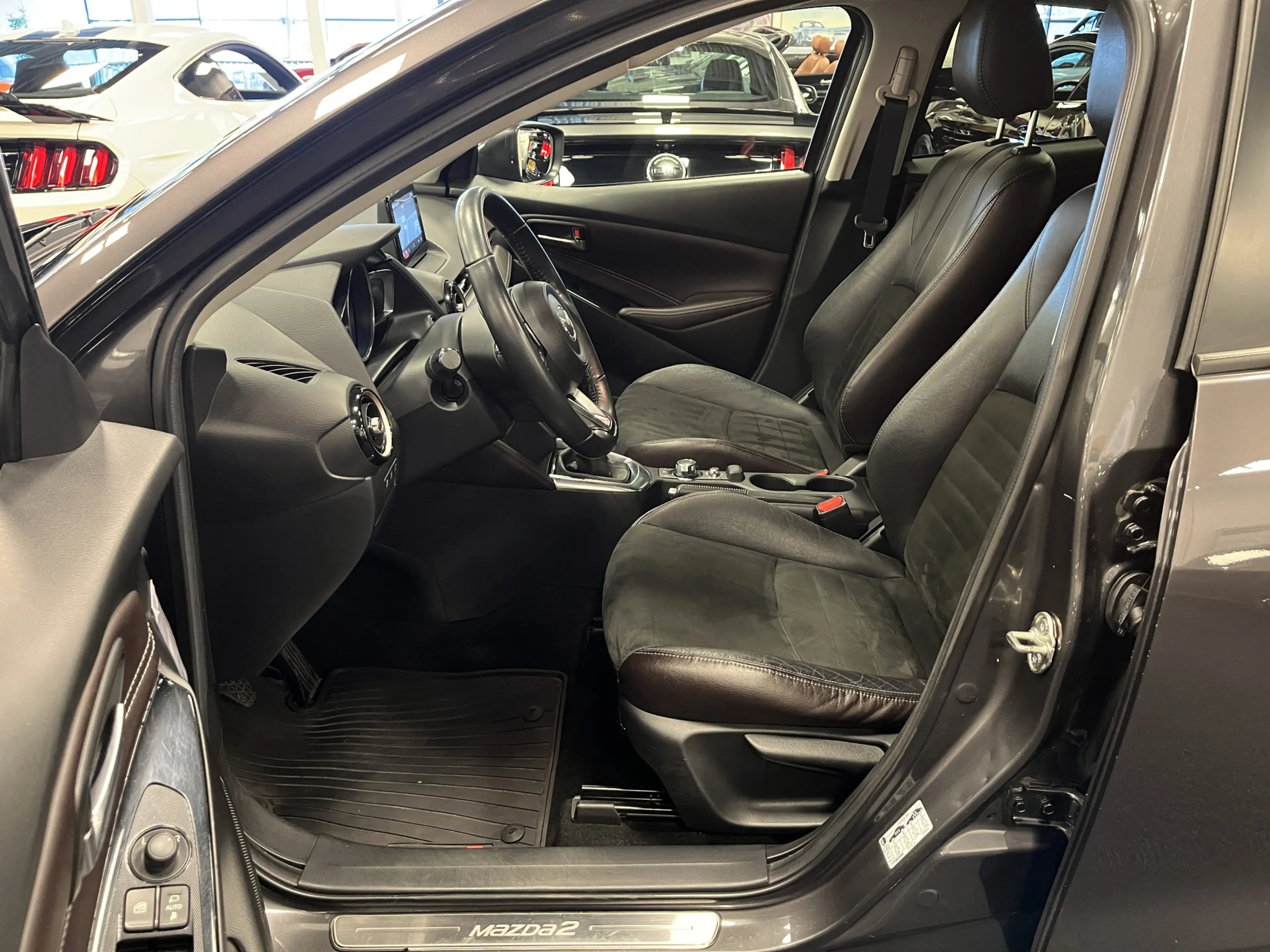 Mazda 2 1.5i SkyActiv-G GT-Luxury 115PK Leder Navi DAB+ Ca — photo 16