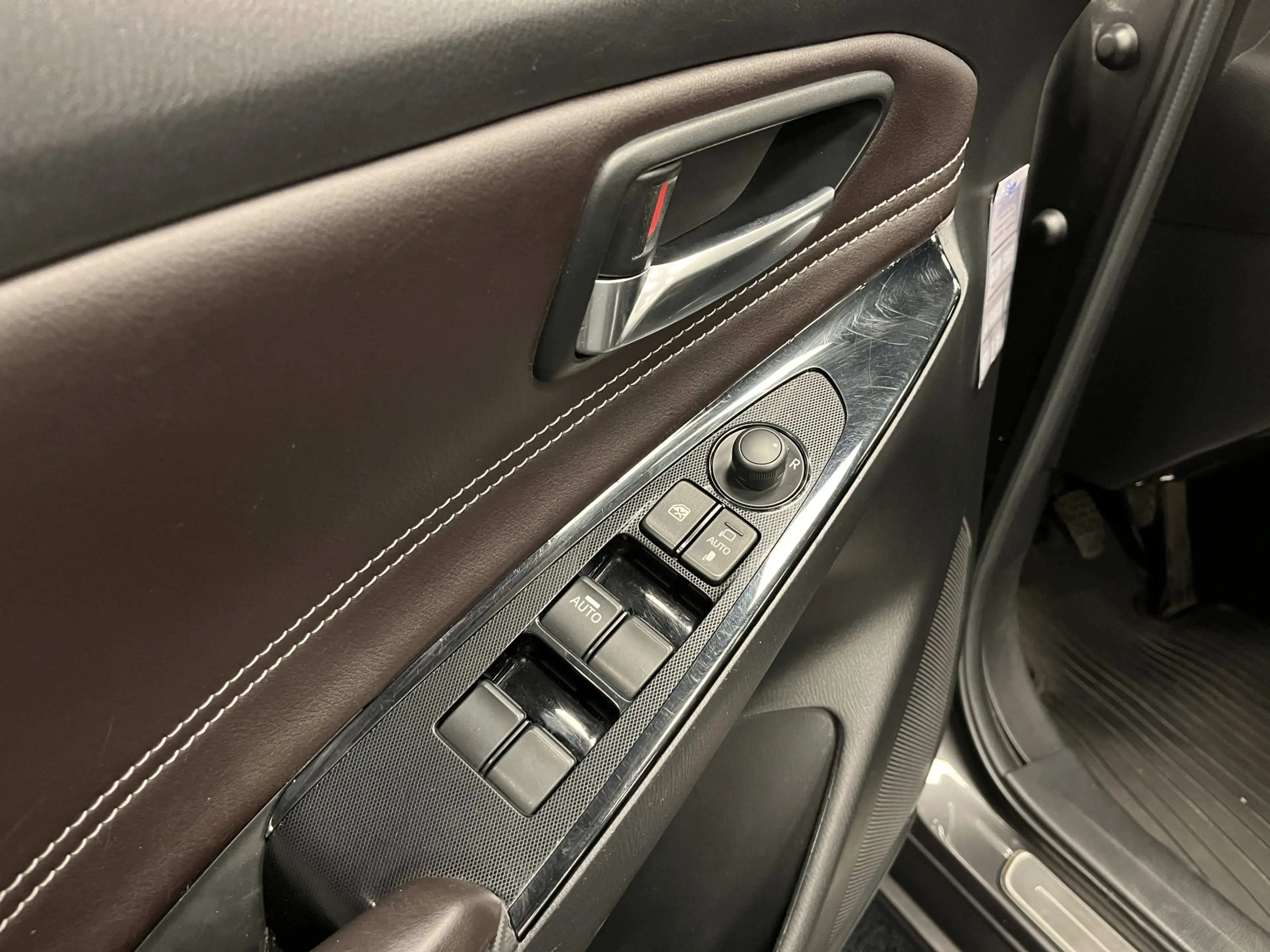 Mazda 2 1.5i SkyActiv-G GT-Luxury 115PK Leder Navi DAB+ Ca — photo 45