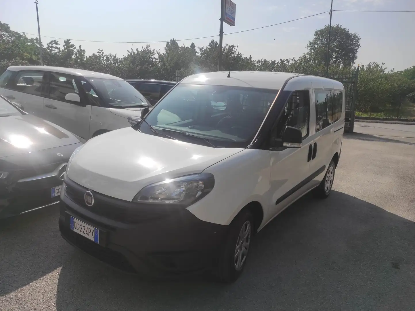 Fiat Doblo DOBLO CH1 EASY 1.6 Mjet 90cv E6D-f N1 Bianco - 2