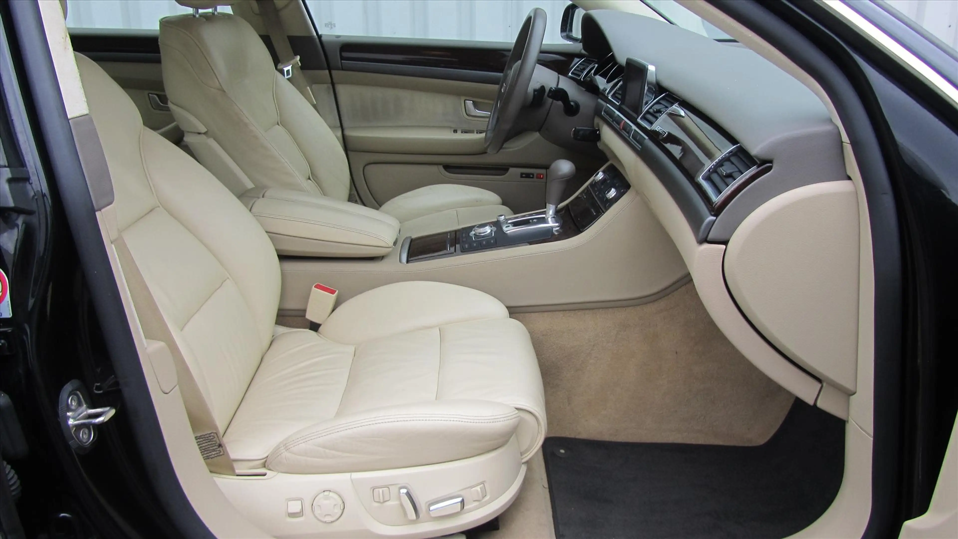 Audi A8 3.7 QUATTRO 206KW AUT — photo 12