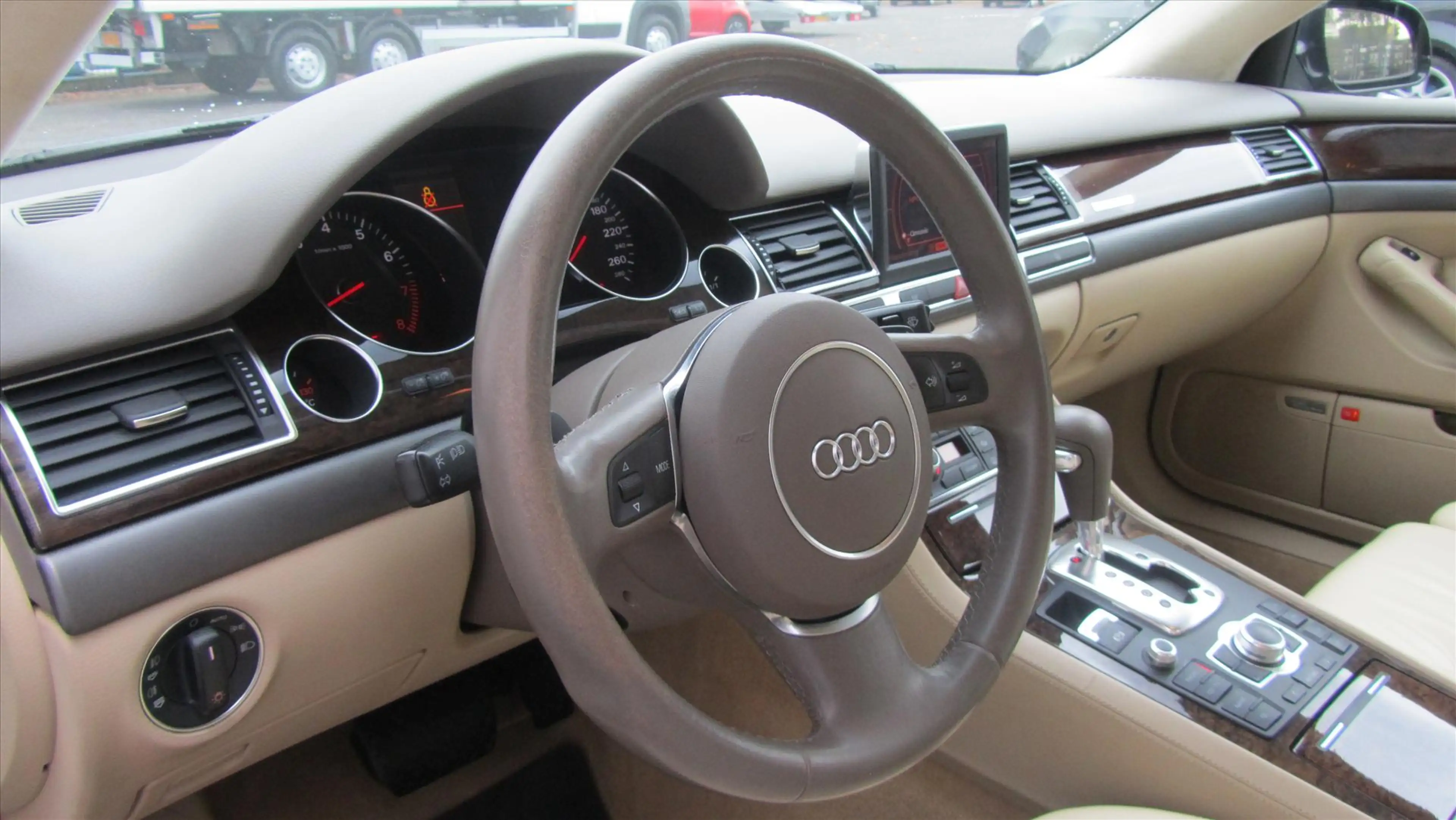Audi A8 3.7 QUATTRO 206KW AUT — photo 25