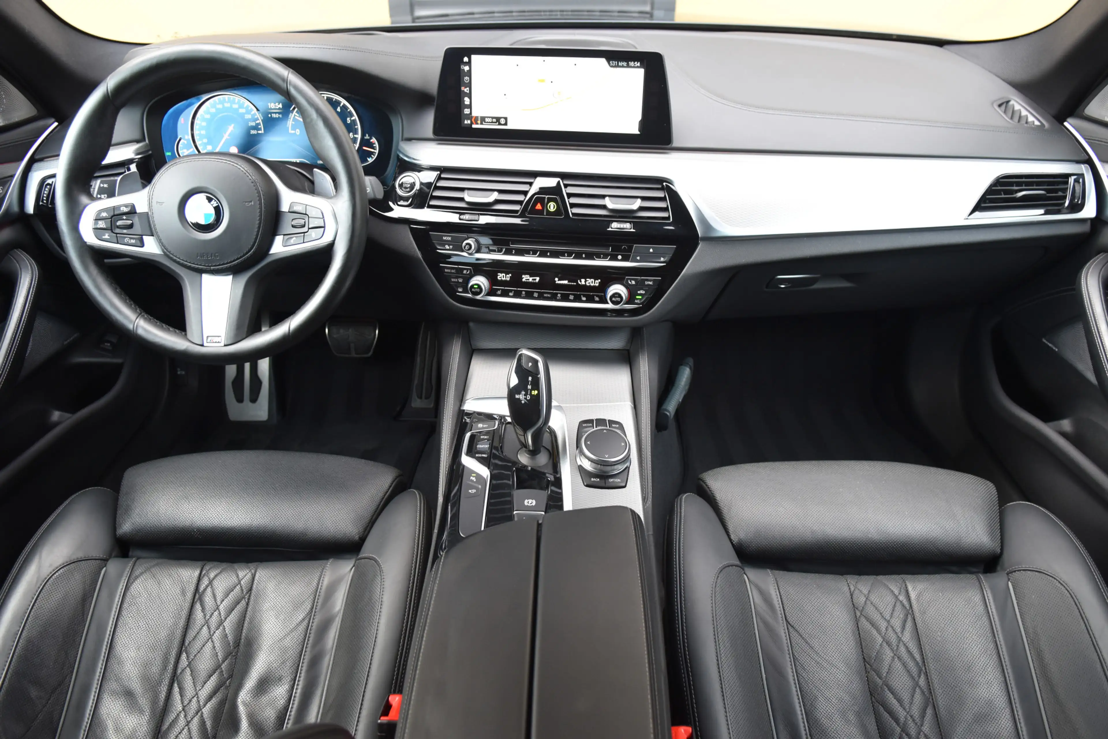 BMW 540 5-serie Touring 540i xDrive High Executive * M-Spo — photo 3