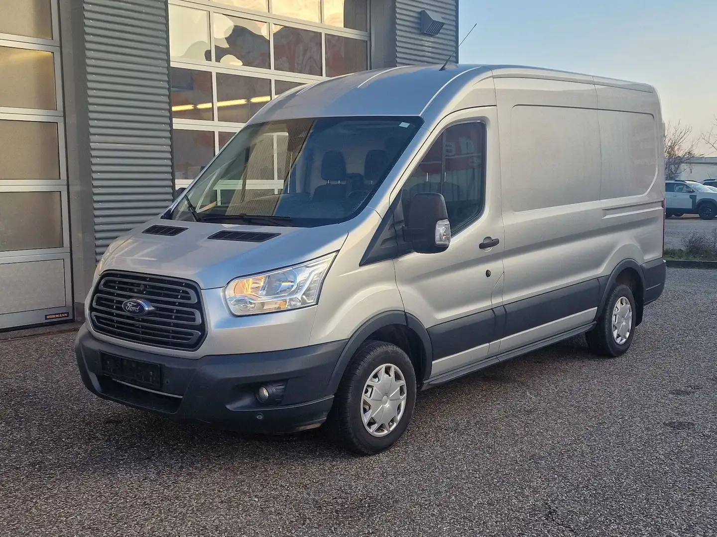 Ford Transit Trend L2H2 Werkstatt Klima NAVI Standhe Silber - 1