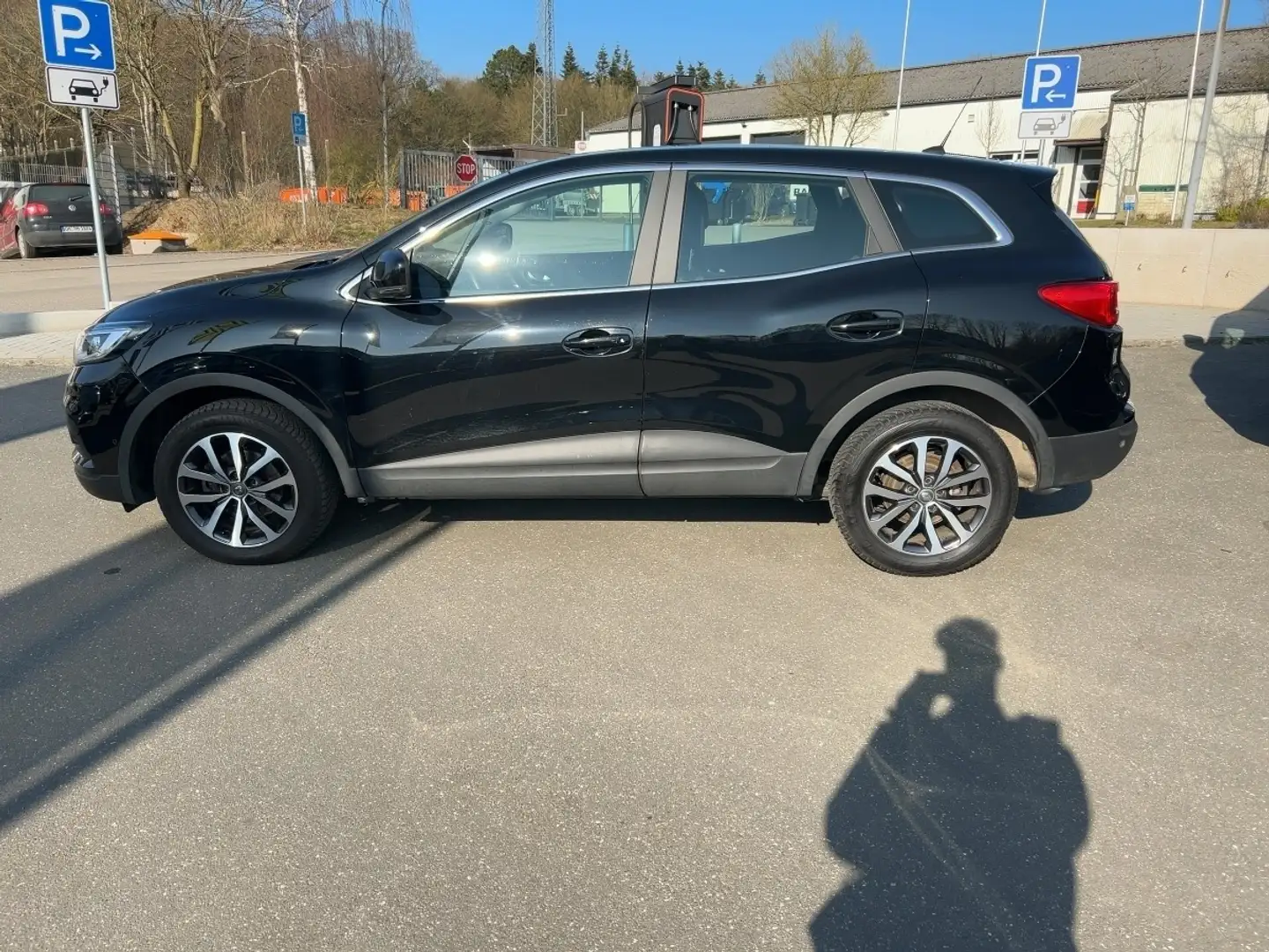 Renault Kadjar Zen TCe 140 *Standort Malente* Nero - 2