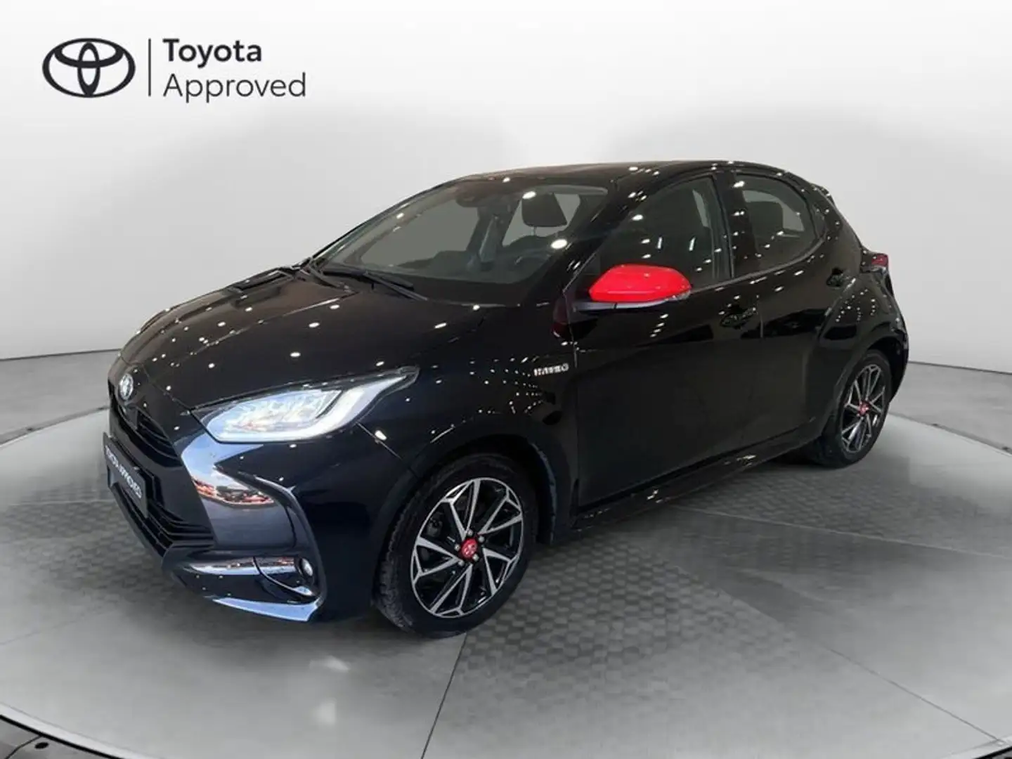 Toyota Yaris 1.5 Hybrid 5 porte Trend Nero - 1