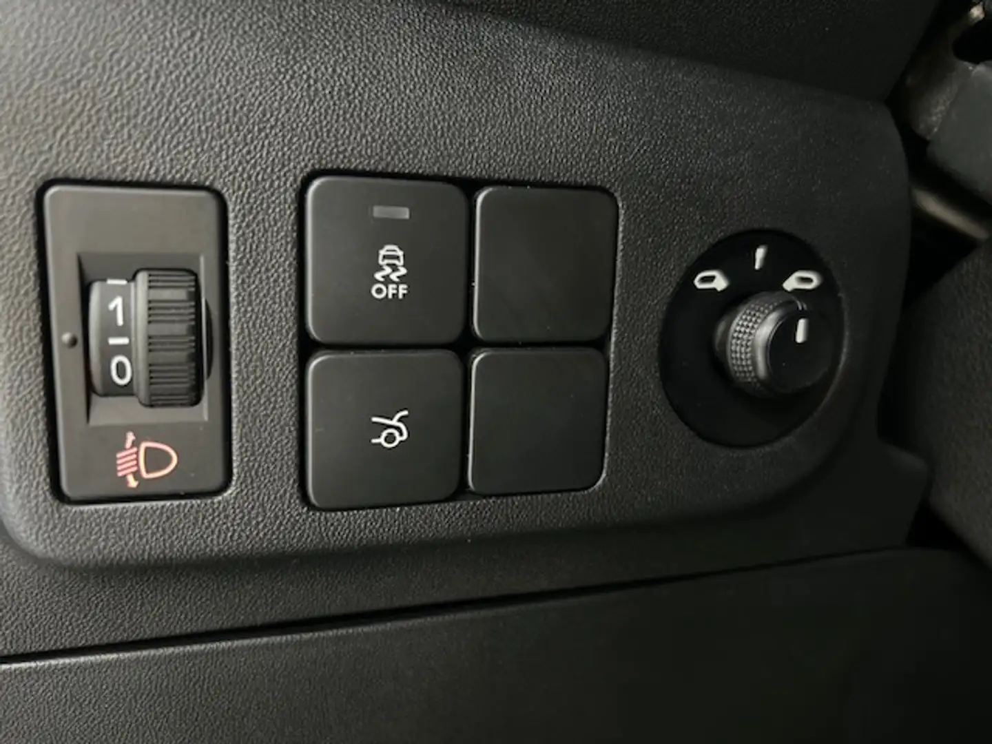 Citroen C-Elysée 1.6 VTi Shine EAT6 115 Gris - 2