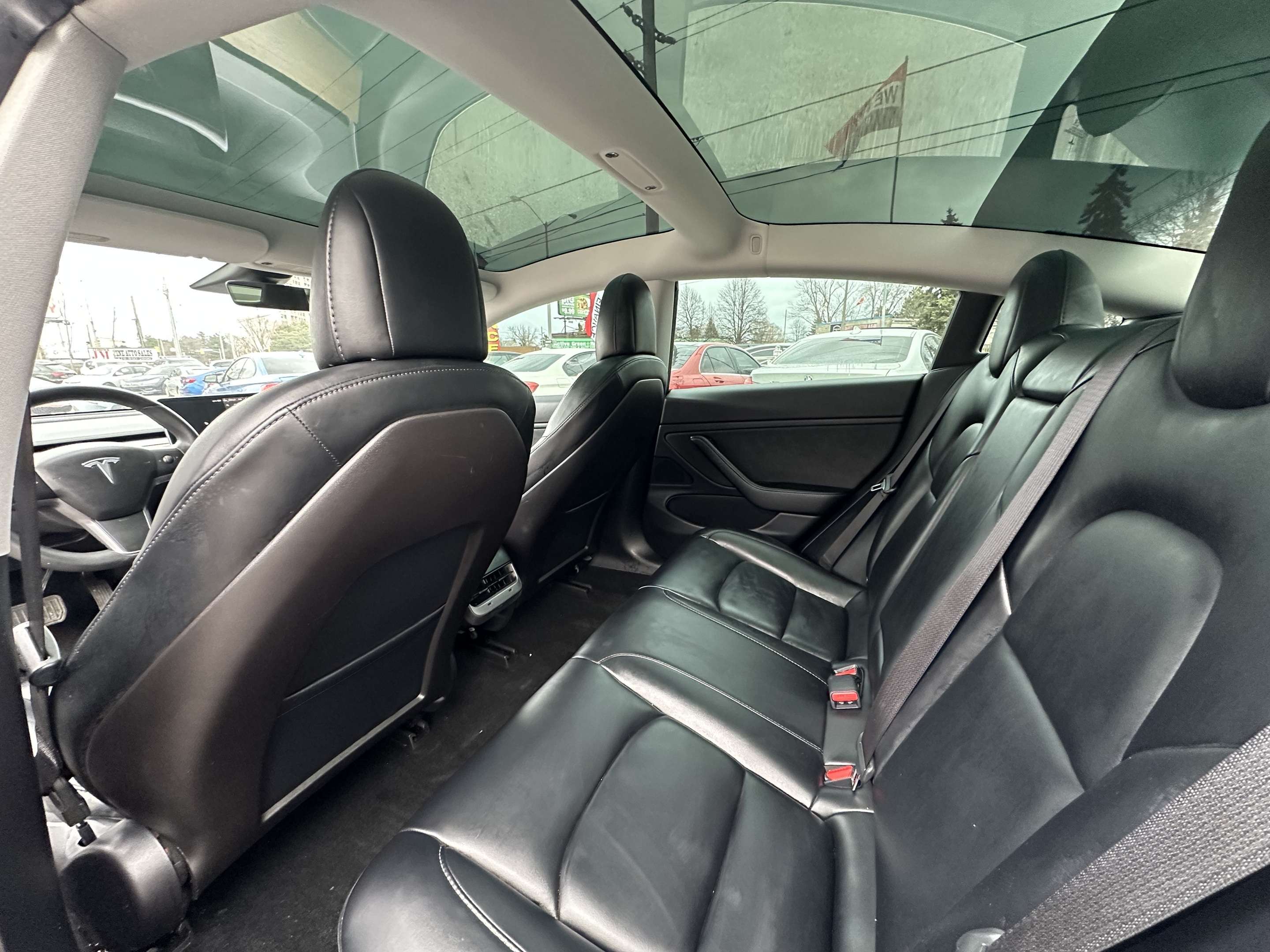 2019 Tesla Model 3 Standard Range thumb 19