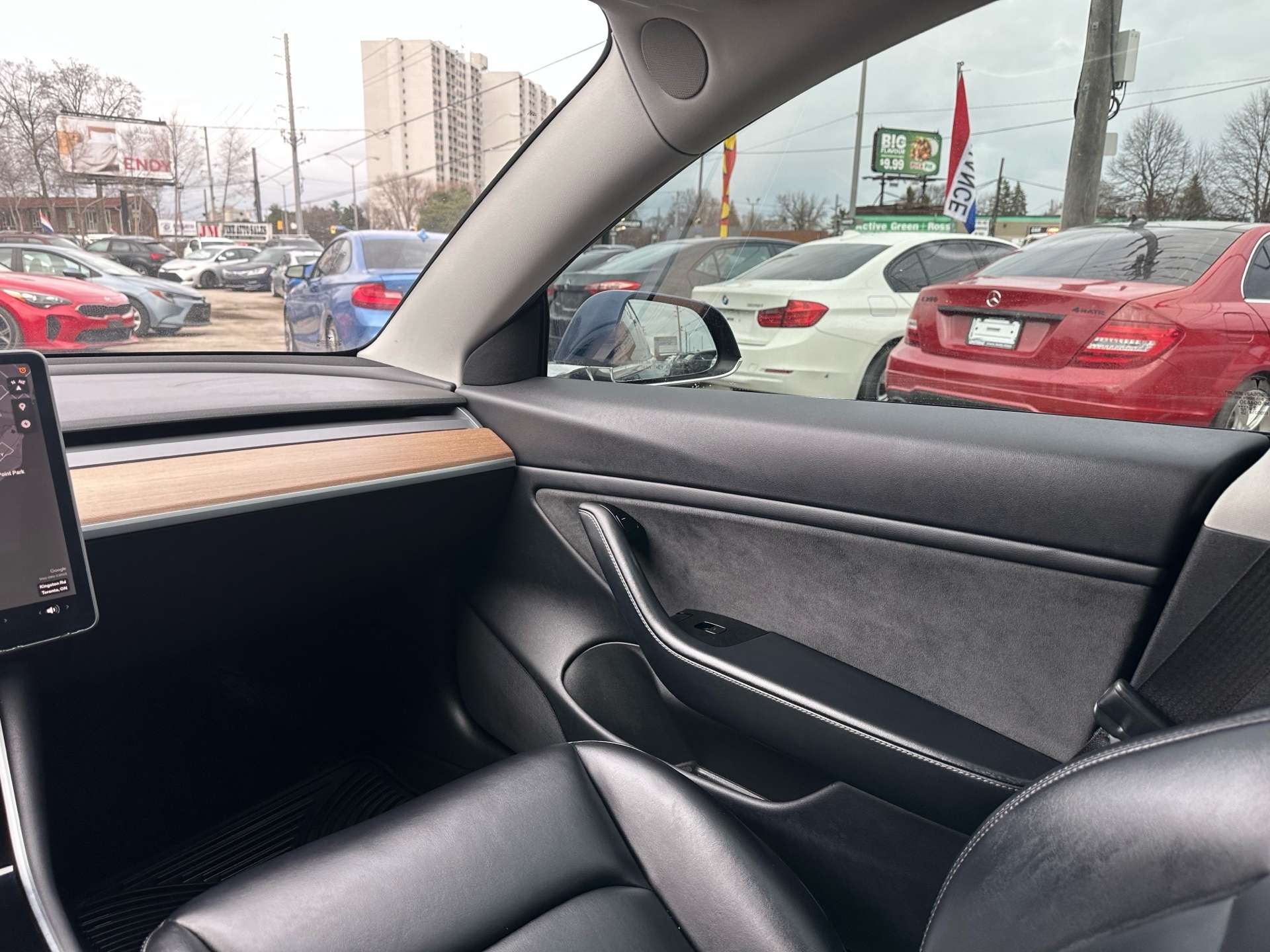 2019 Tesla Model 3 Standard Range thumb 24