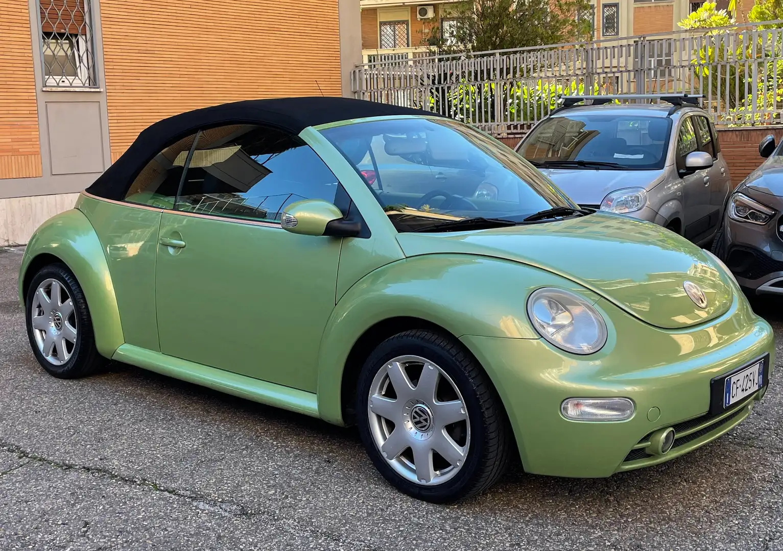 Volkswagen New Beetle Cabrio Zelená - 2