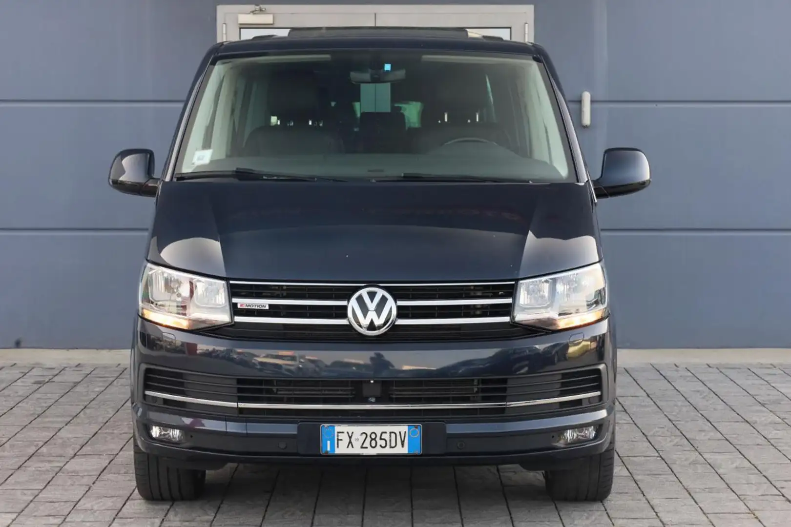 Volkswagen T6 Caravelle Multivan 2.0 TDI DSG 4Motion Highline 4x4 7 posti Blu/Azzurro - 2