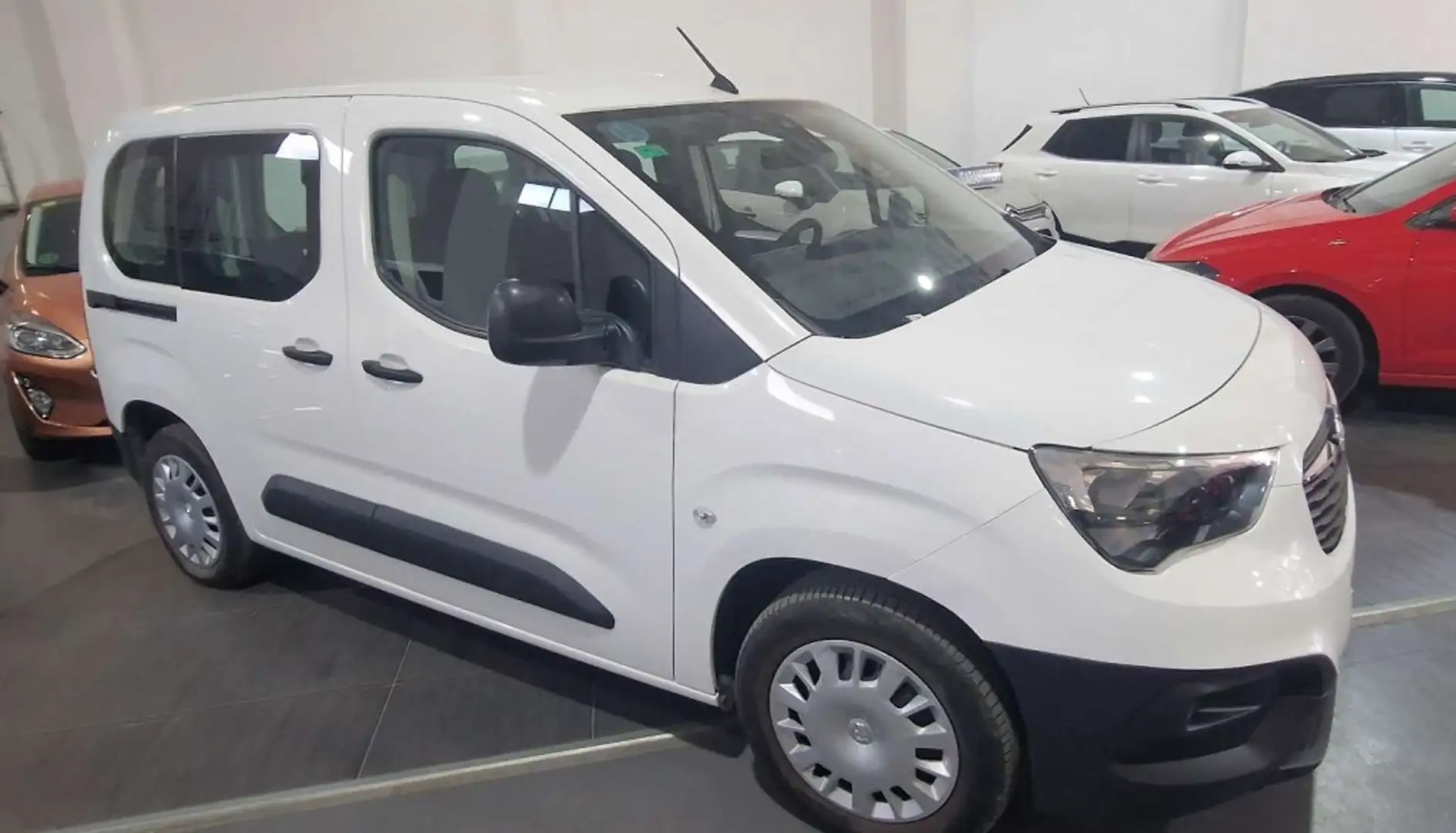 Opel Combo Life 1.5TD S/S Expression L 100 Wit - 1