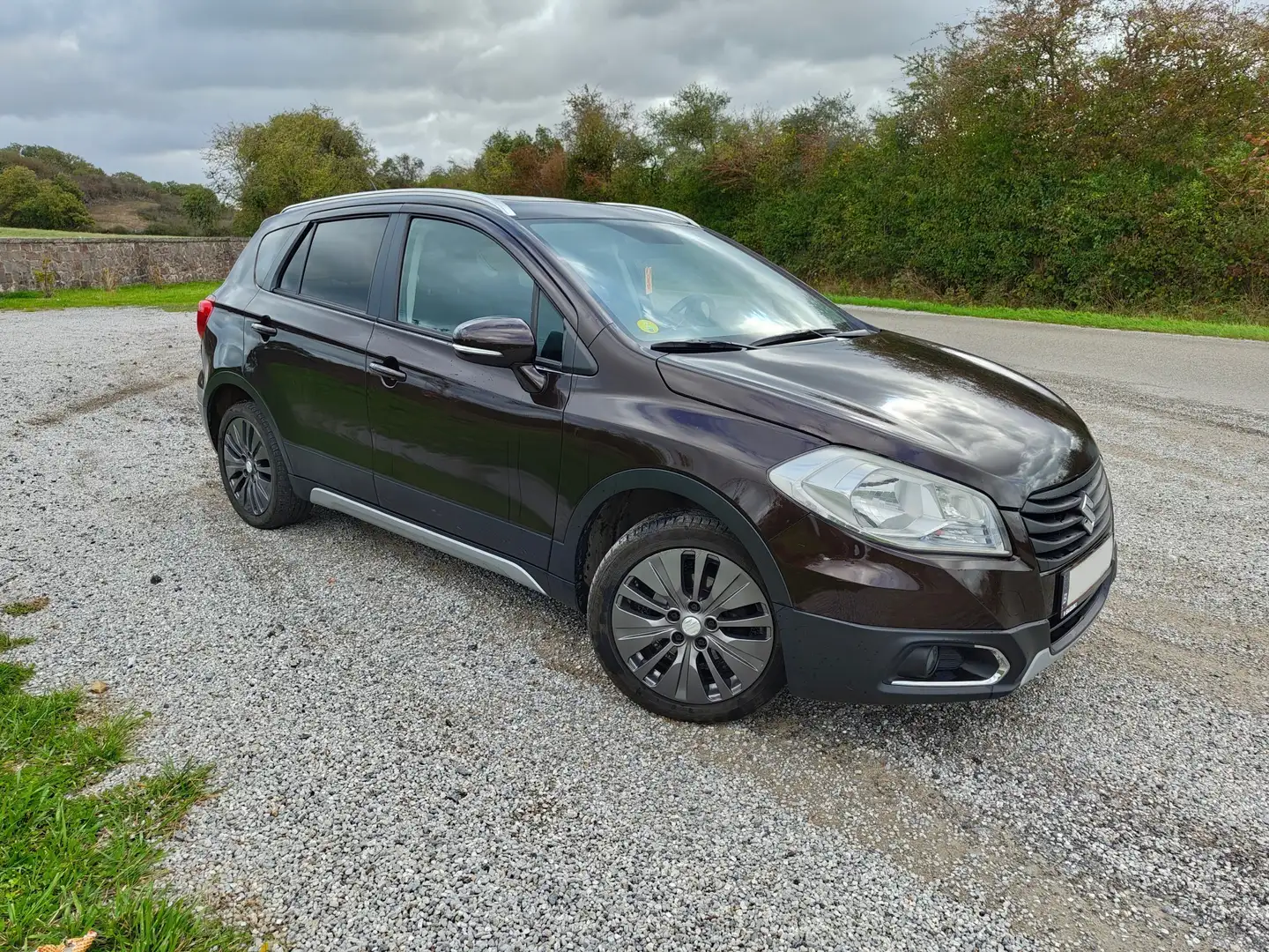 Suzuki SX4 S-Cross 1.6 DDiS Brun - 1