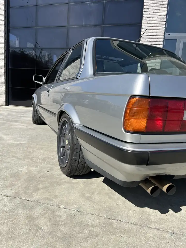 BMW 318 Is, foto 4
