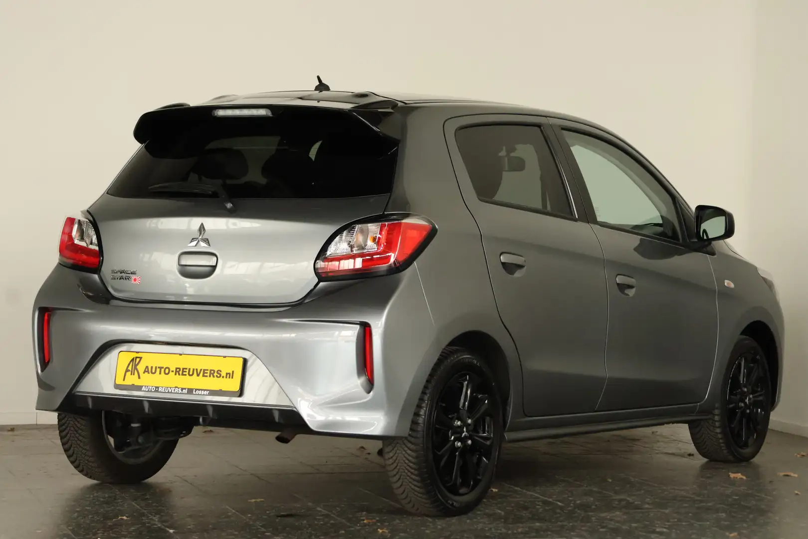 Mitsubishi Space Star 1.2 Black Edition / Automaat / Navi / Carplay / Cr Gris - 2