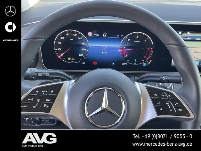 Mercedes-Benz V-Class view 12