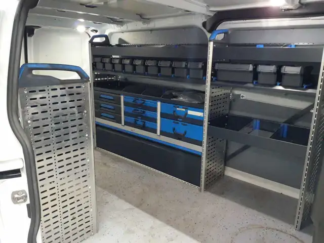 Ford Transit view 14