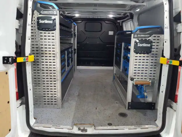 Ford Transit view 15