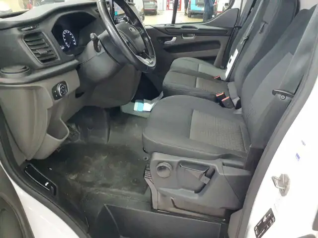 Ford Transit view 7