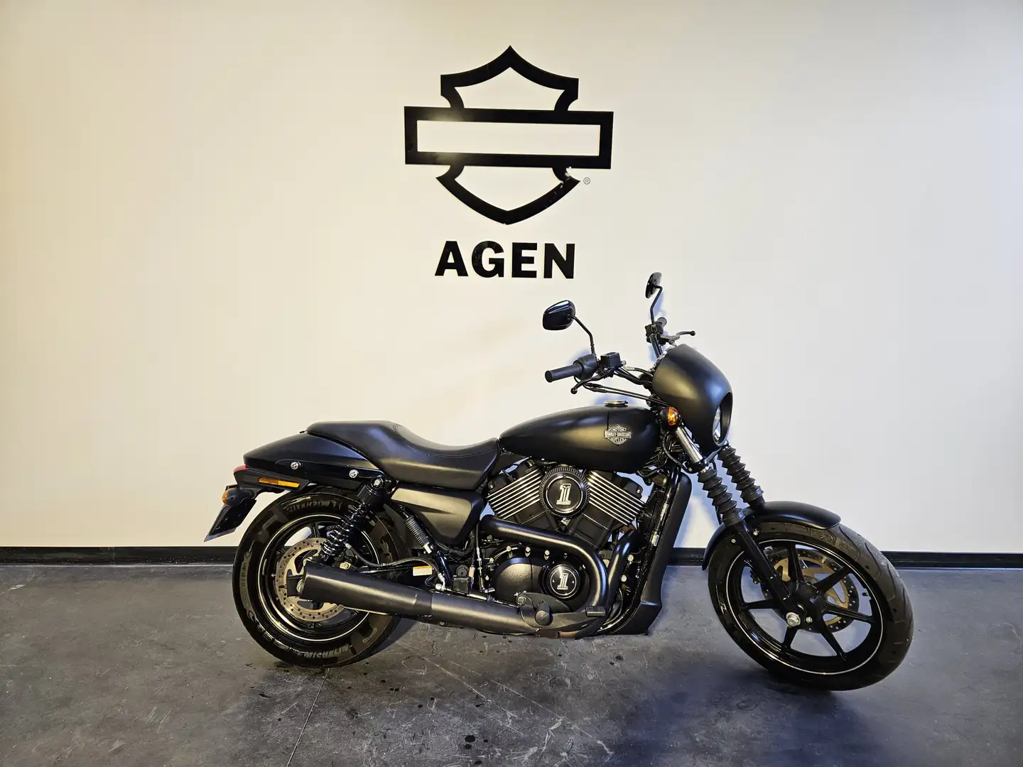 Harley-Davidson Street 750 Zwart - 2