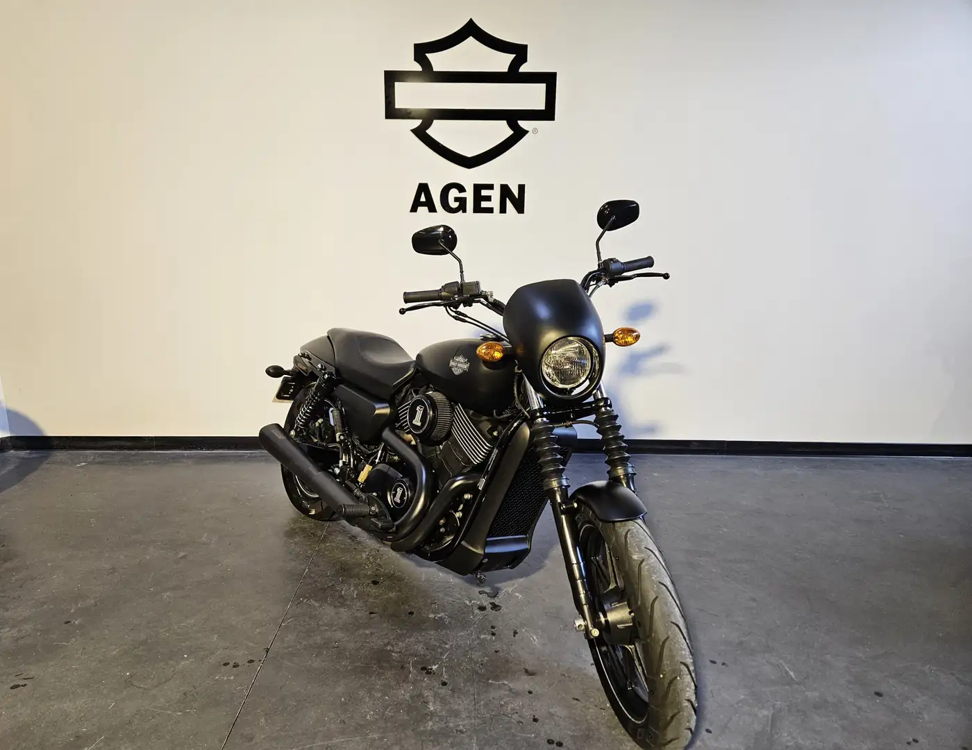 Harley-Davidson Street 750 Zwart - 1