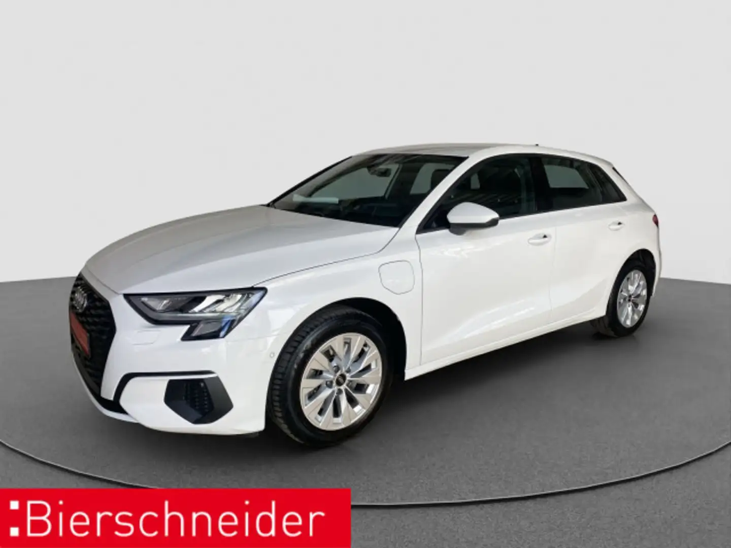 Audi A3 40 TFSI e NAVI PDC VIRTUAL Weiß - 1