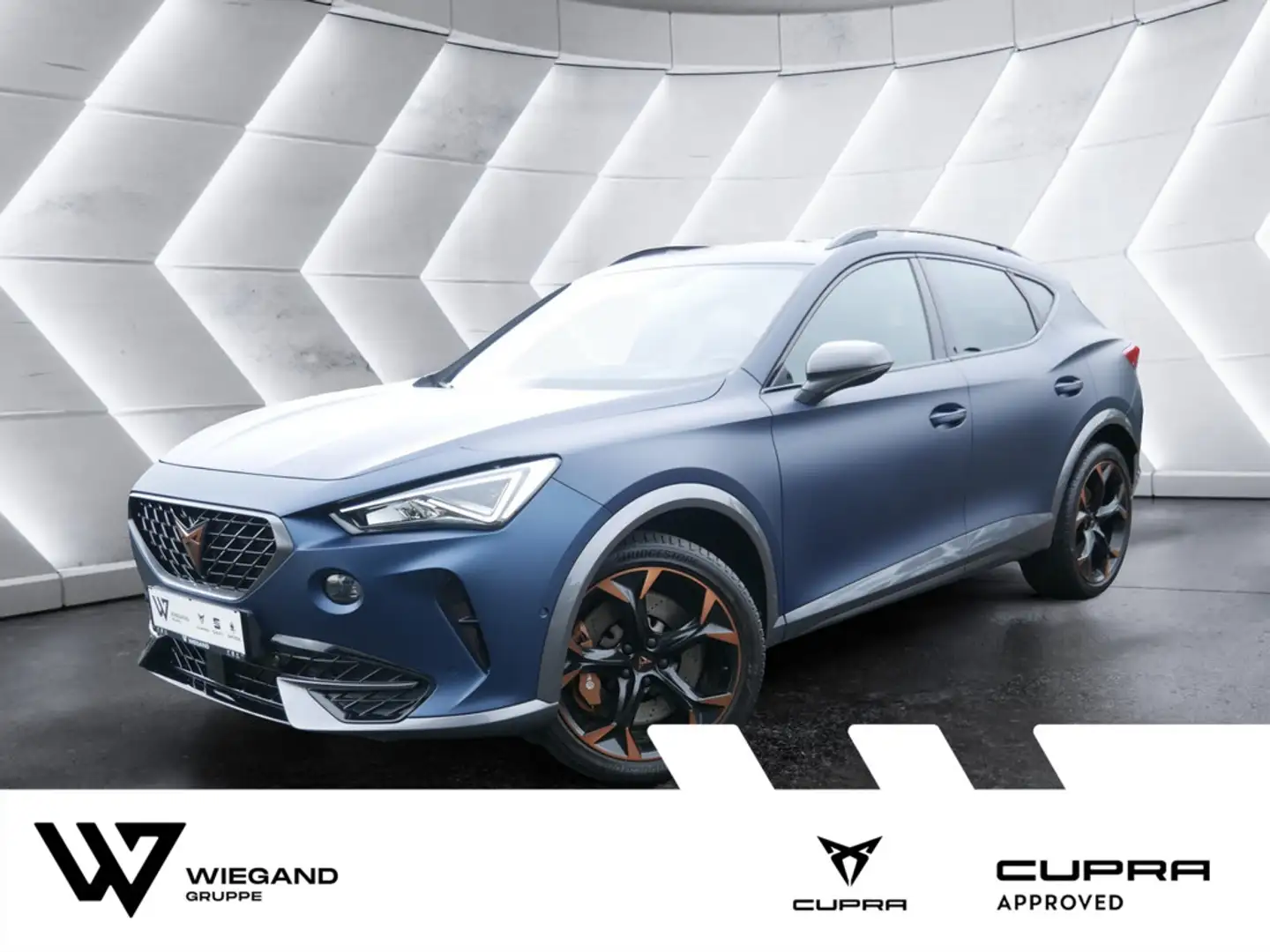 CUPRA Formentor 2.0 TSI VZ 4Drive PANO BEATS COPPER Blau - 1
