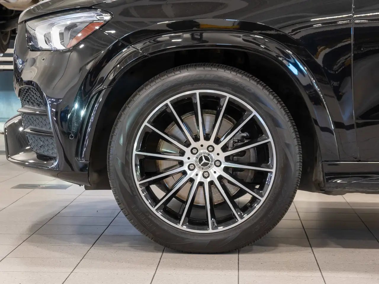 Mercedes-Benz GLE снимка Mercedes-Benz GLE