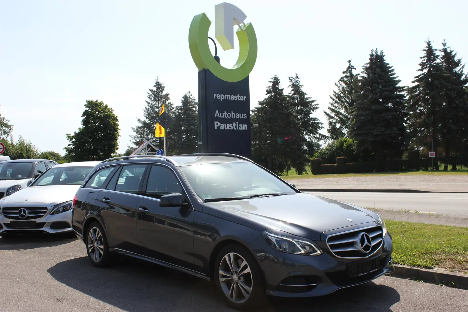 Mercedes-Benz E 250 E 250 BlueTec Gris - 1