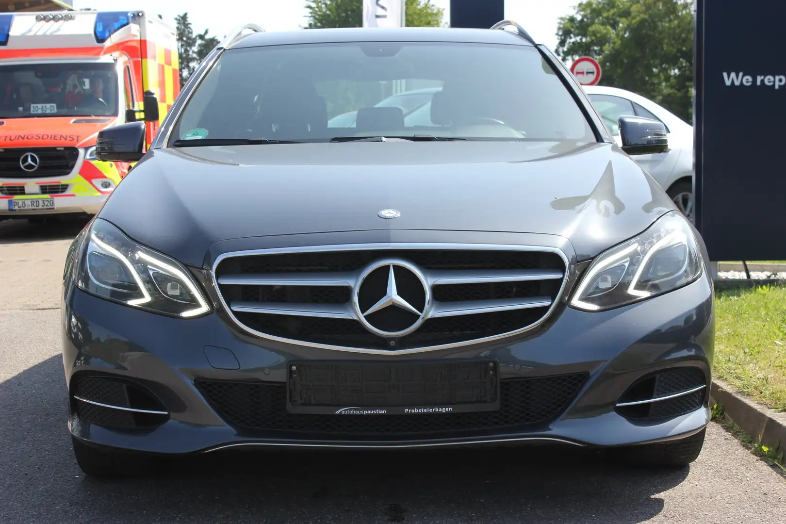 Mercedes-Benz E 250 E 250 BlueTec Gris - 2
