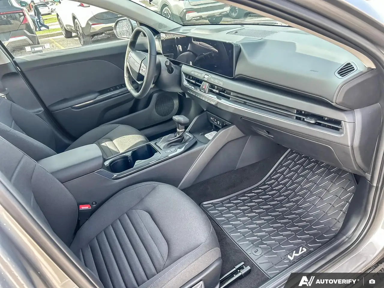 Kia K4 fotografie Kia K4