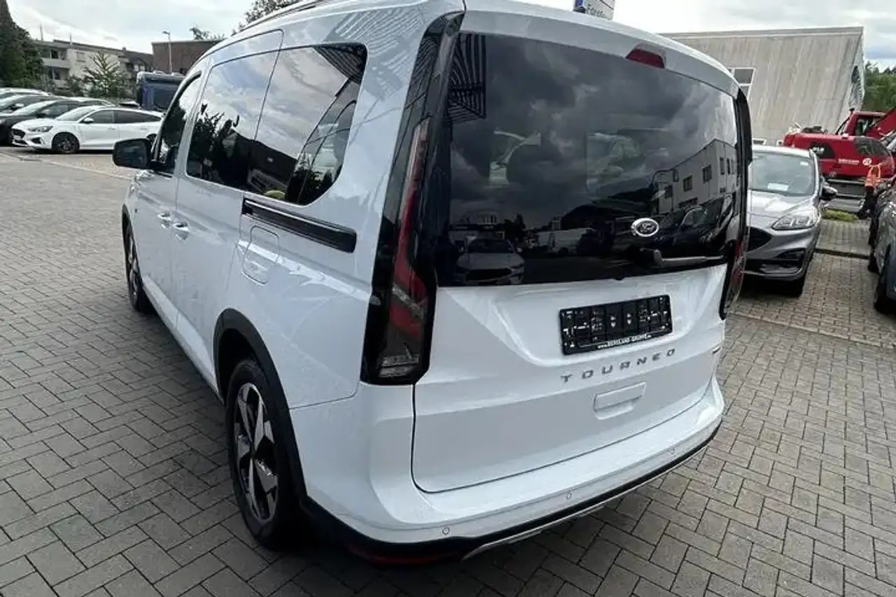 Ford Tourneo Connect 2026