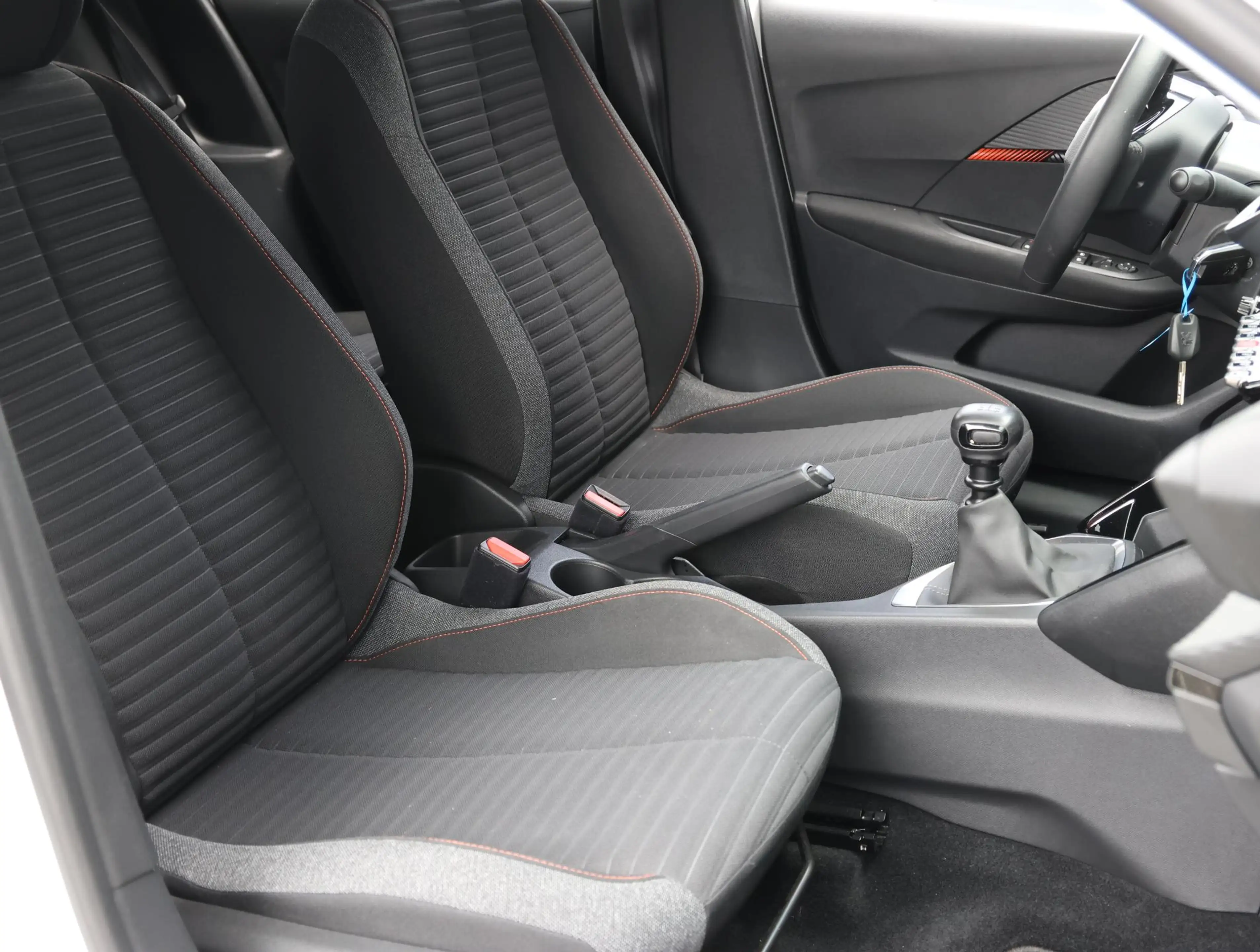 Peugeot 208 1.2 PureTech Active Pack LED | Parkeersensoren | A — photo 9