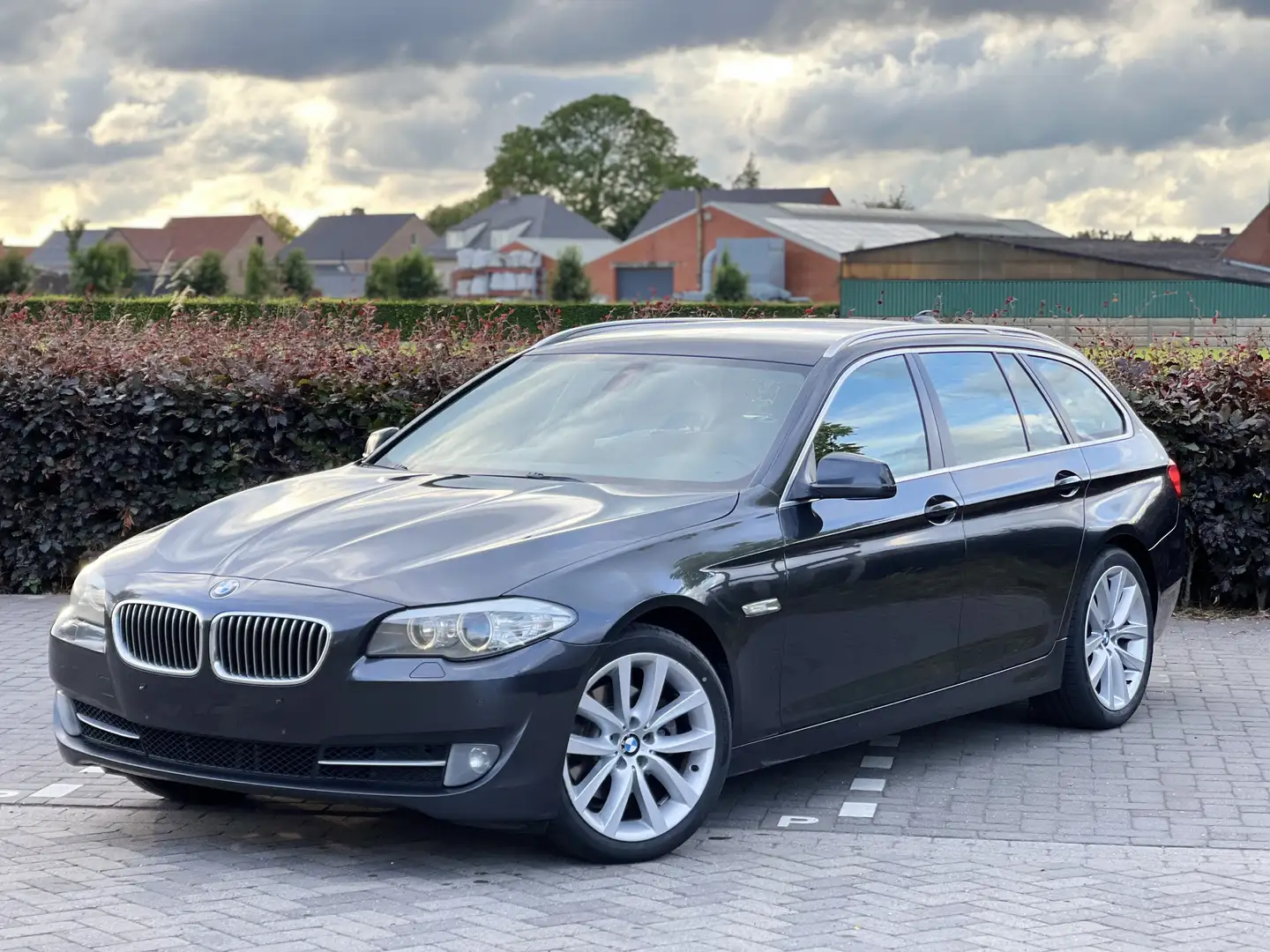 BMW 520 520d Touring Aut. Zwart - 2