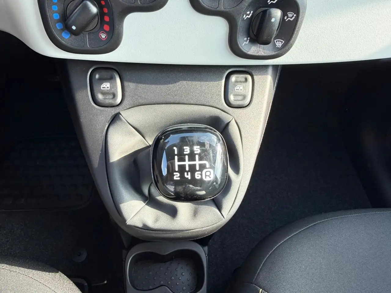 Fiat Panda CROSS 1.0 hybrid 70cv 5p.ti 20