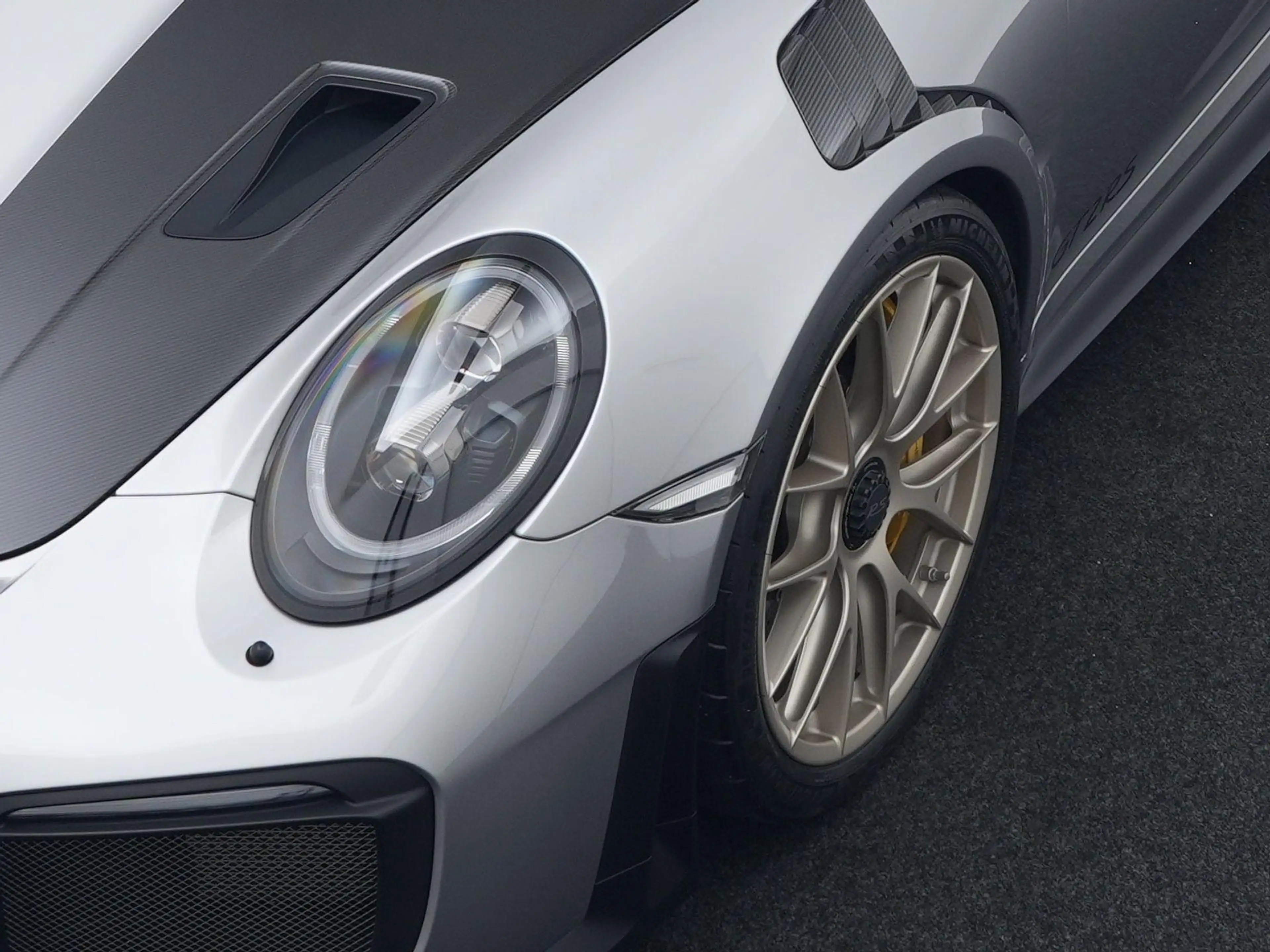 Porsche 991 GT2 RS — photo 13