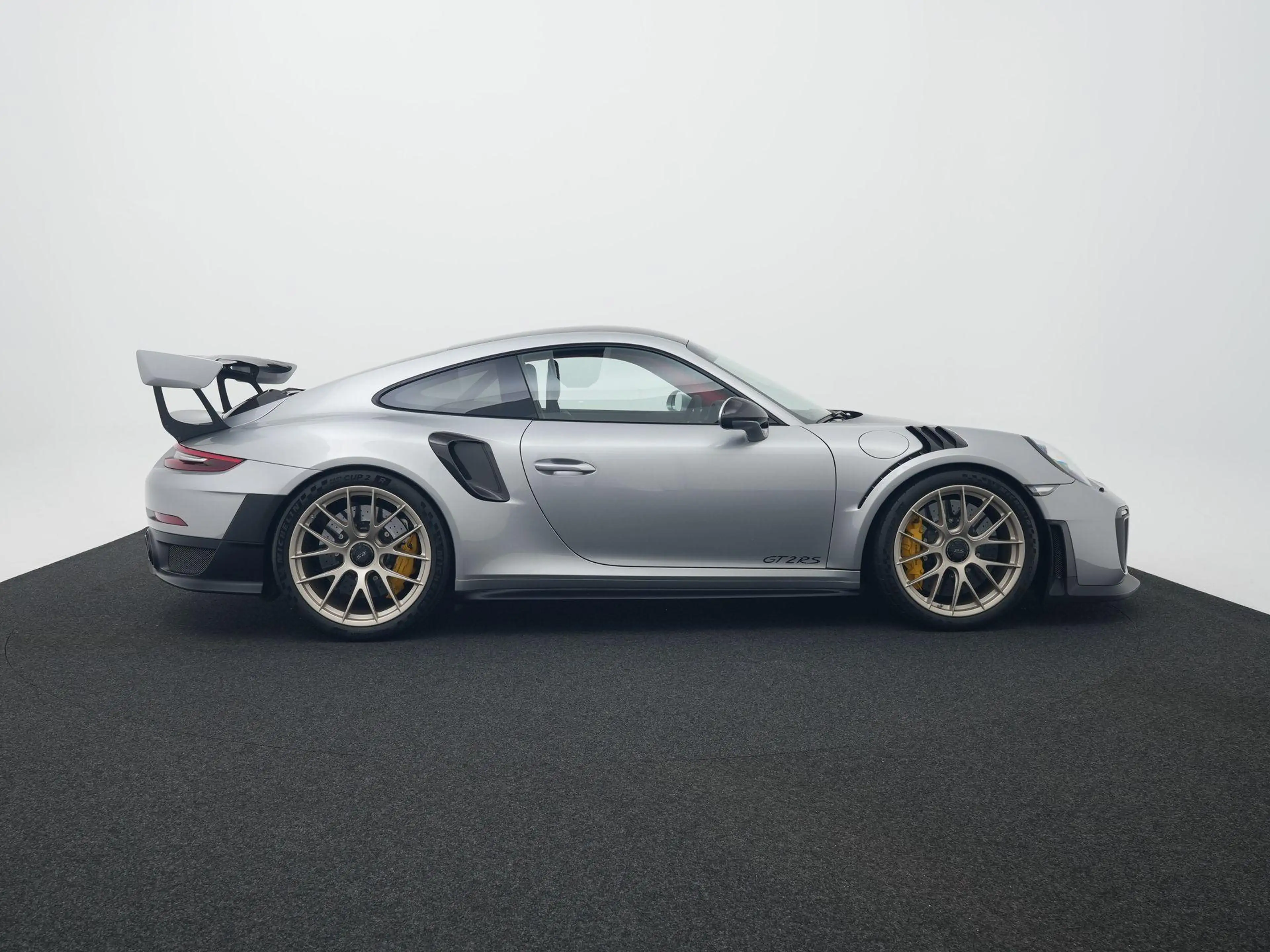 Porsche 991 GT2 RS — photo 6
