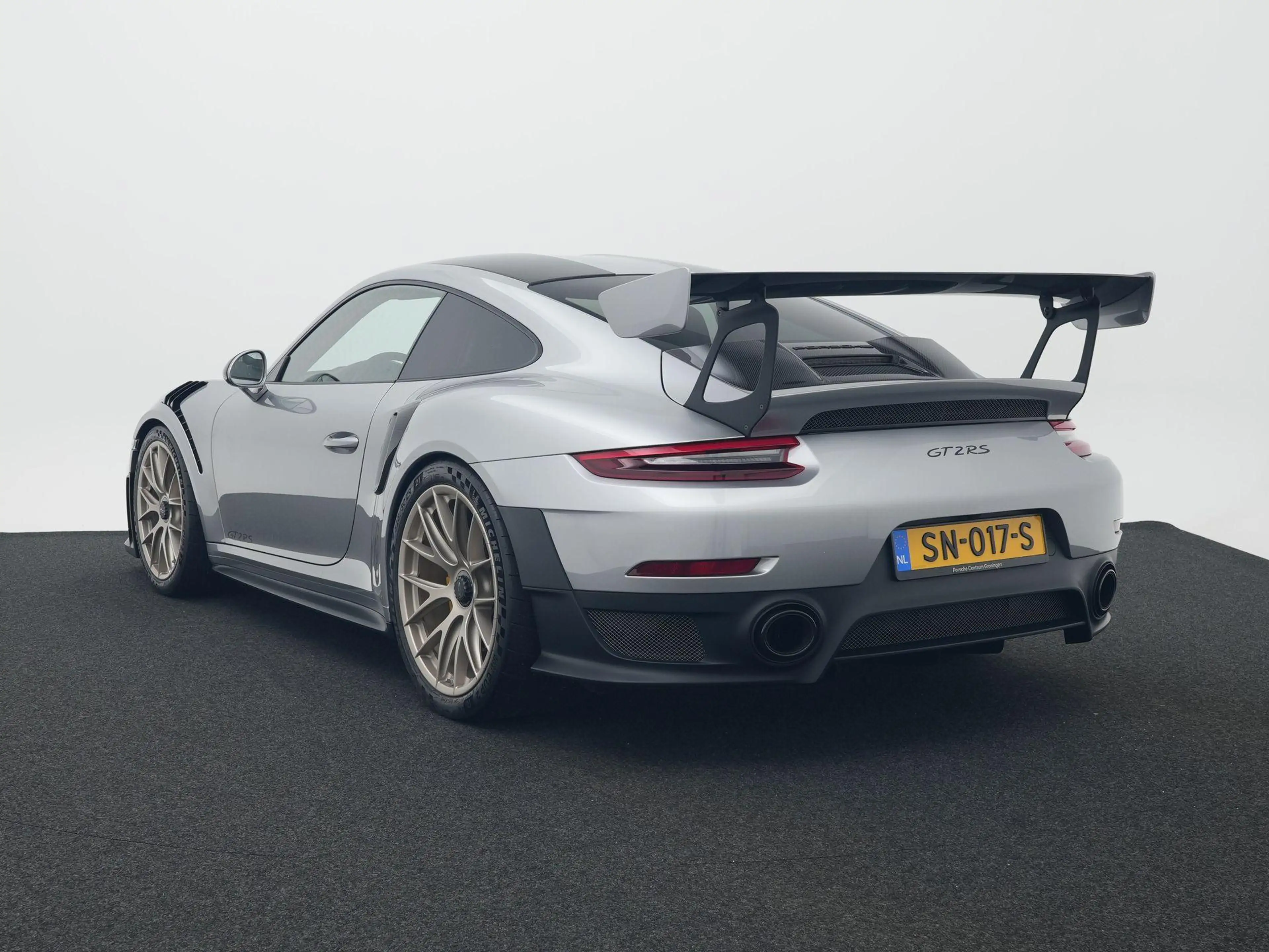 Porsche 991 GT2 RS — photo 3