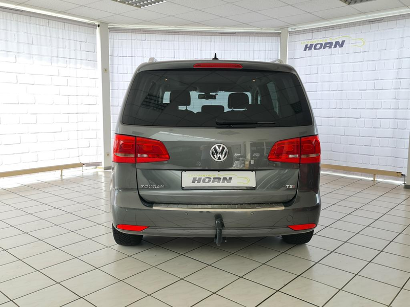 Volkswagen Touran Highline, AHK, Navi Bi-Xenon, Panoramadach — photo 7