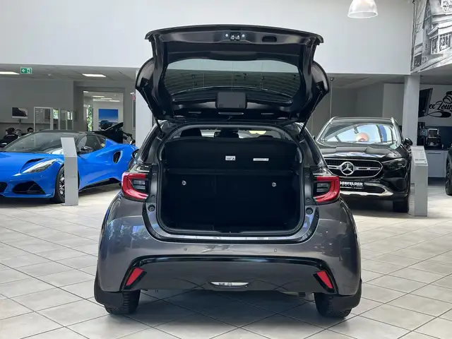 Mazda Mazda2 view 5