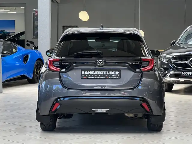 Mazda Mazda2 view 4