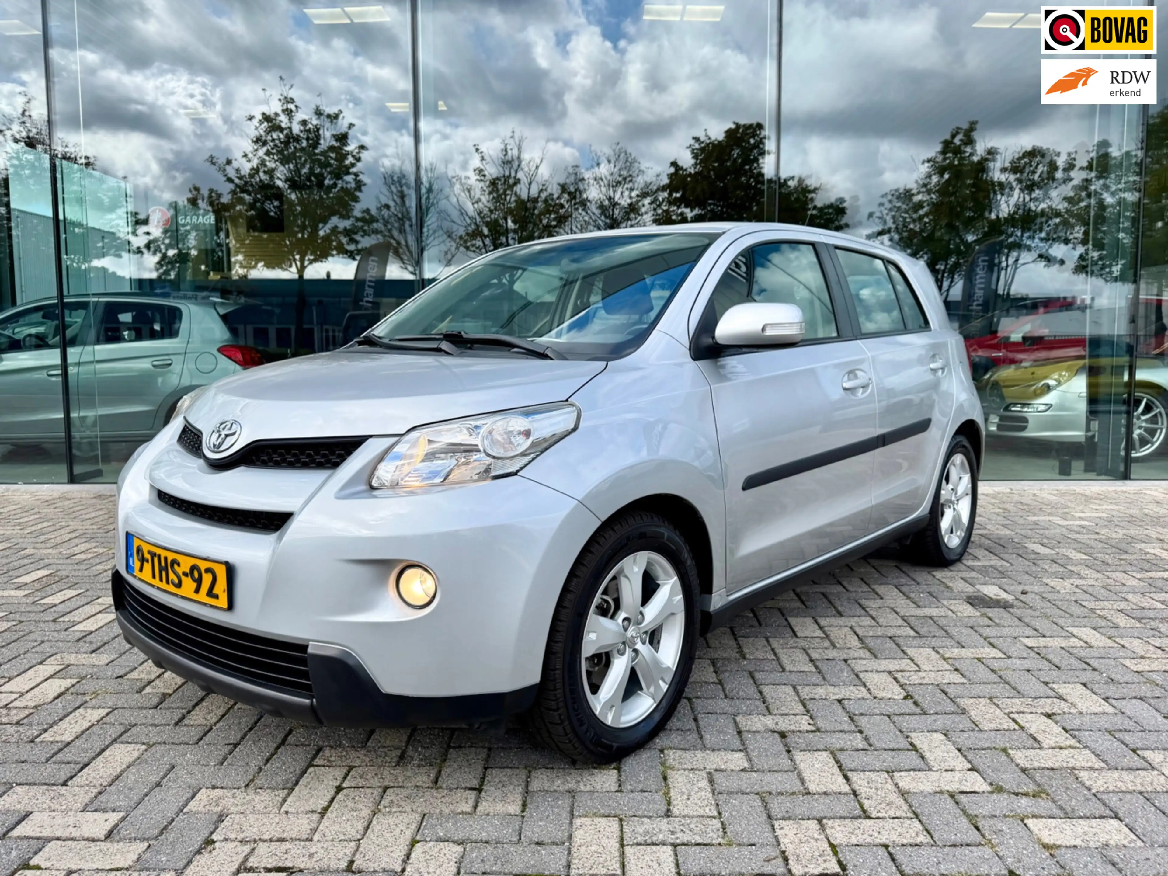 Toyota Urban Cruiser 1.3 VVT-i Dynamic, Climate, PDC, Navi, Bluetooth