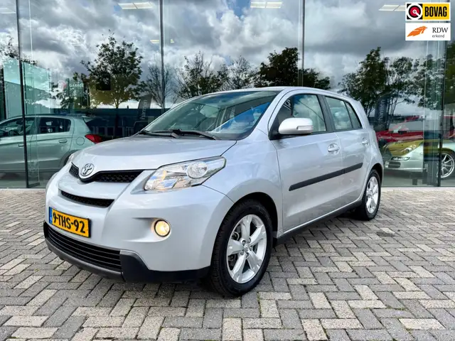 Toyota Urban Cruiser 1.3 VVT-i Dynamic, Climate, PDC, Navi, Bluetooth
