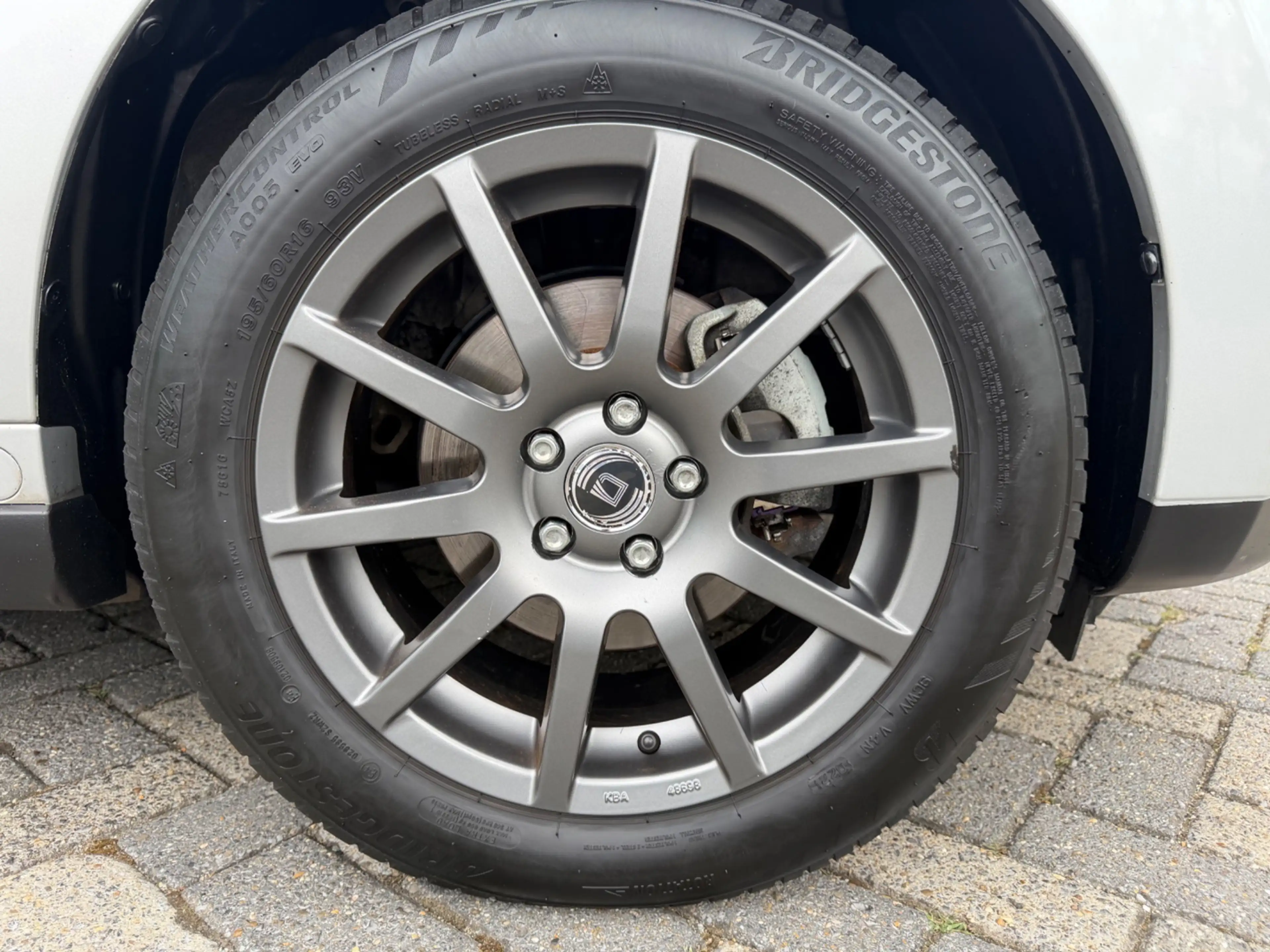 Toyota Urban Cruiser 1.3 VVT-i Dynamic, Climate, PDC, Navi, Bluetooth — photo 31