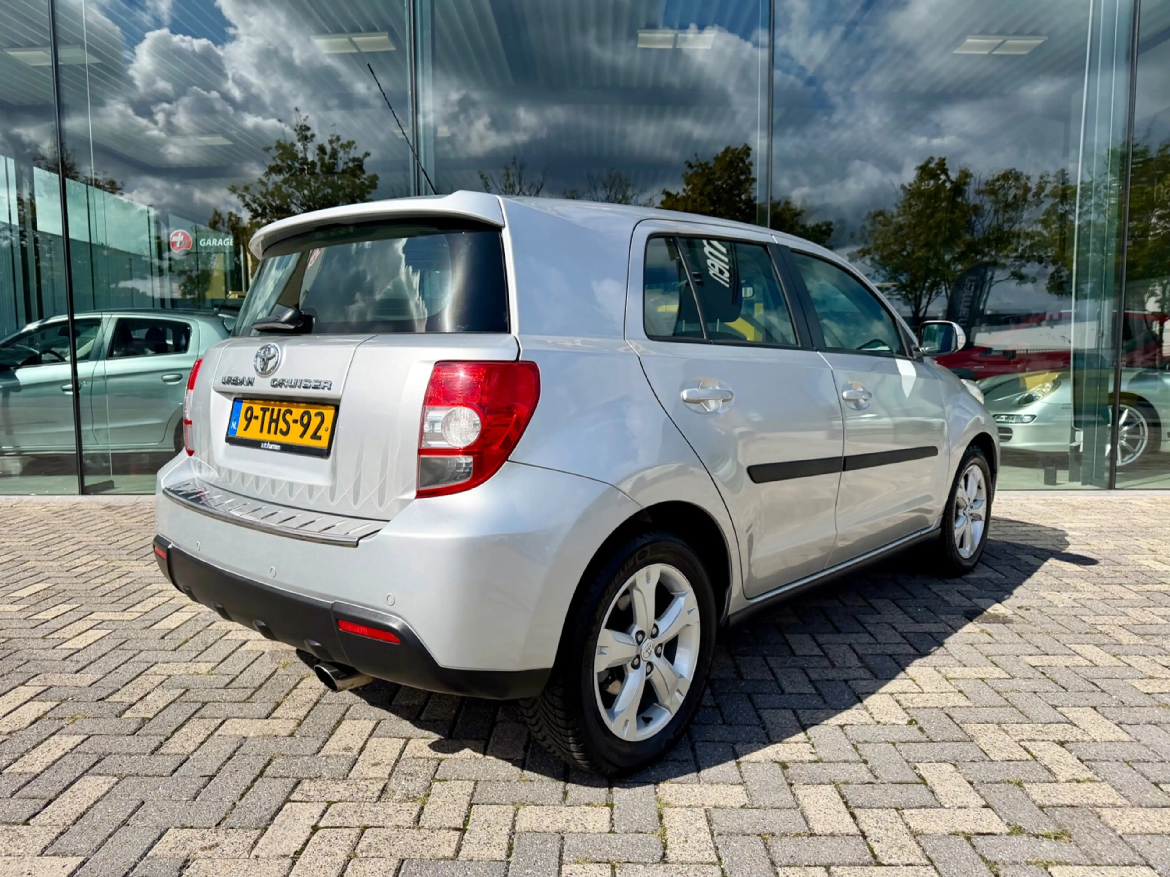 Toyota Urban Cruiser 1.3 VVT-i Dynamic, Climate, PDC, Navi, Bluetooth — photo 2